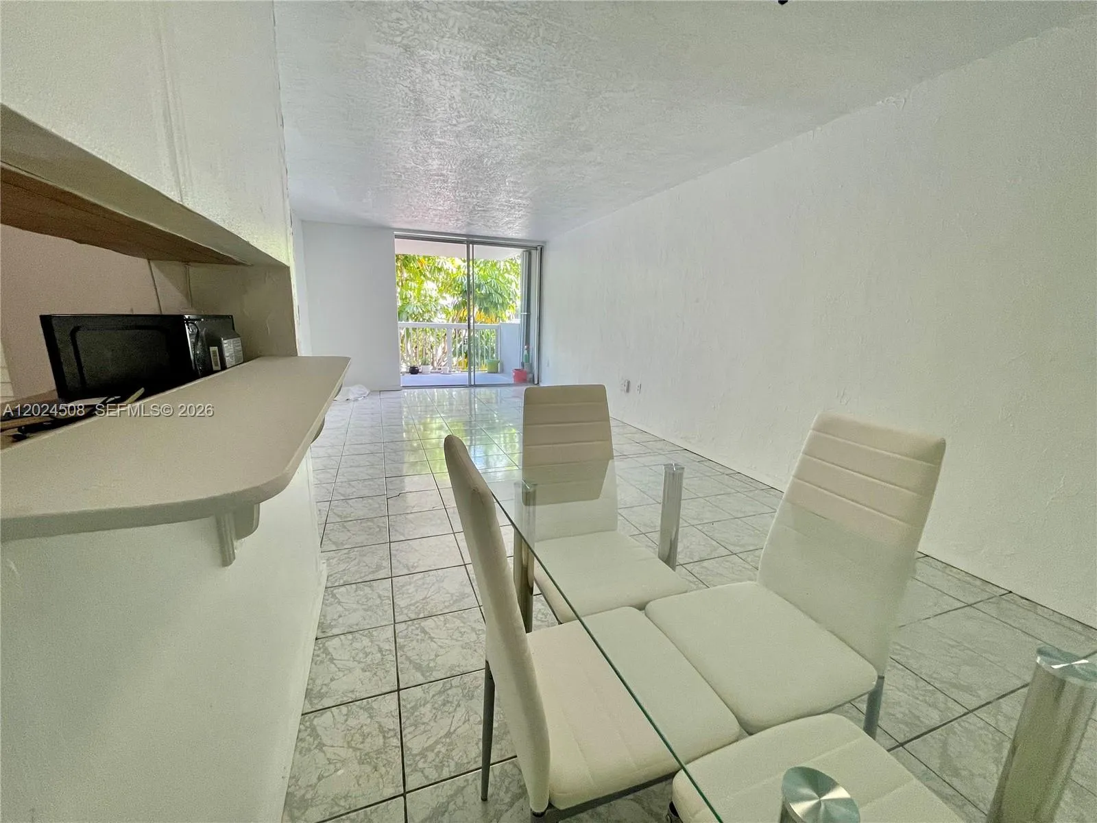1670 Bay Rd # 2B, Miami Beach FL 33139