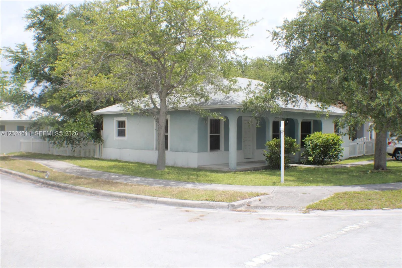 2121 NW 68th Ter, Miami FL 33147