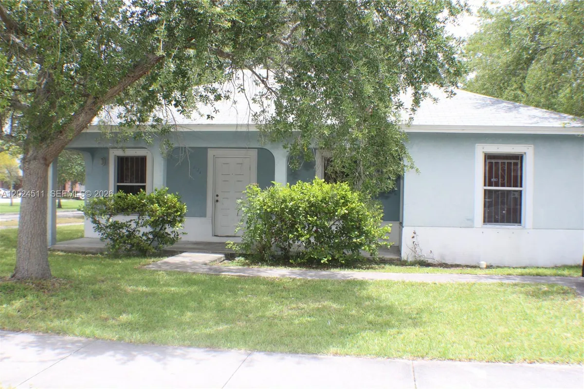 2121 NW 68th Ter, Miami FL 33147