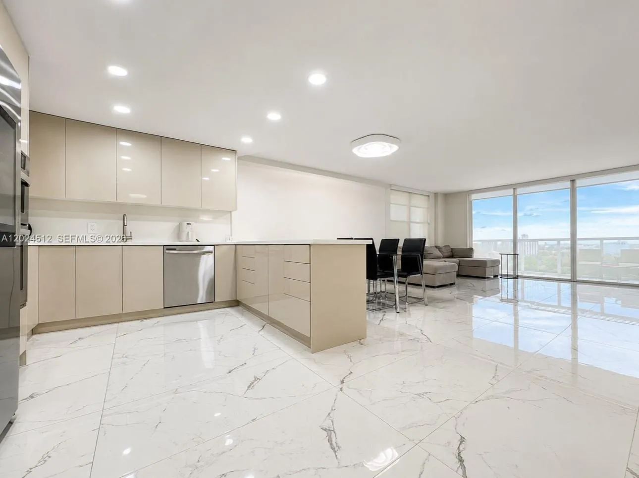 3800 S Ocean Dr # 1012, Hollywood FL 33019