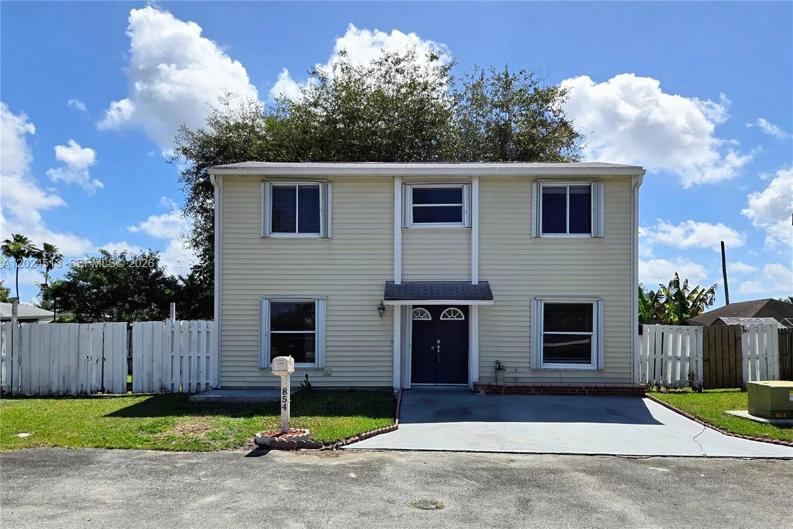 854 SW 8th Pl, Florida City FL 33034