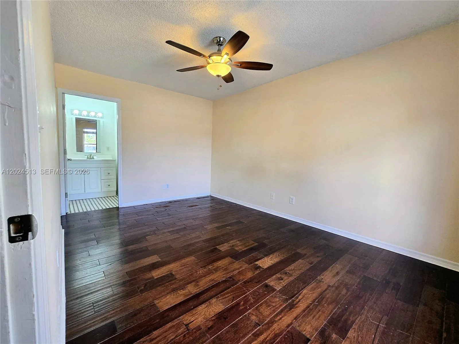 854 SW 8th Pl, Florida City FL 33034