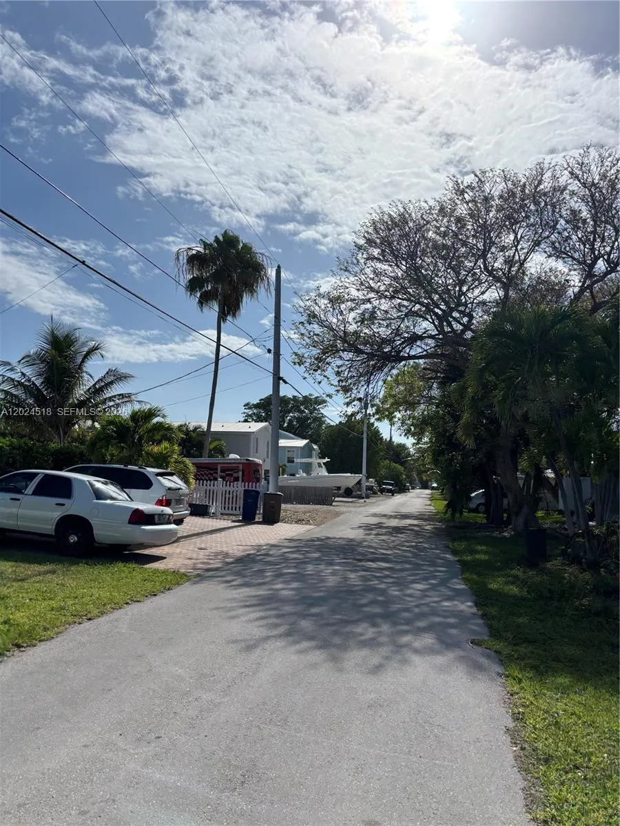 0 Palm, Lower Keys FL 33042