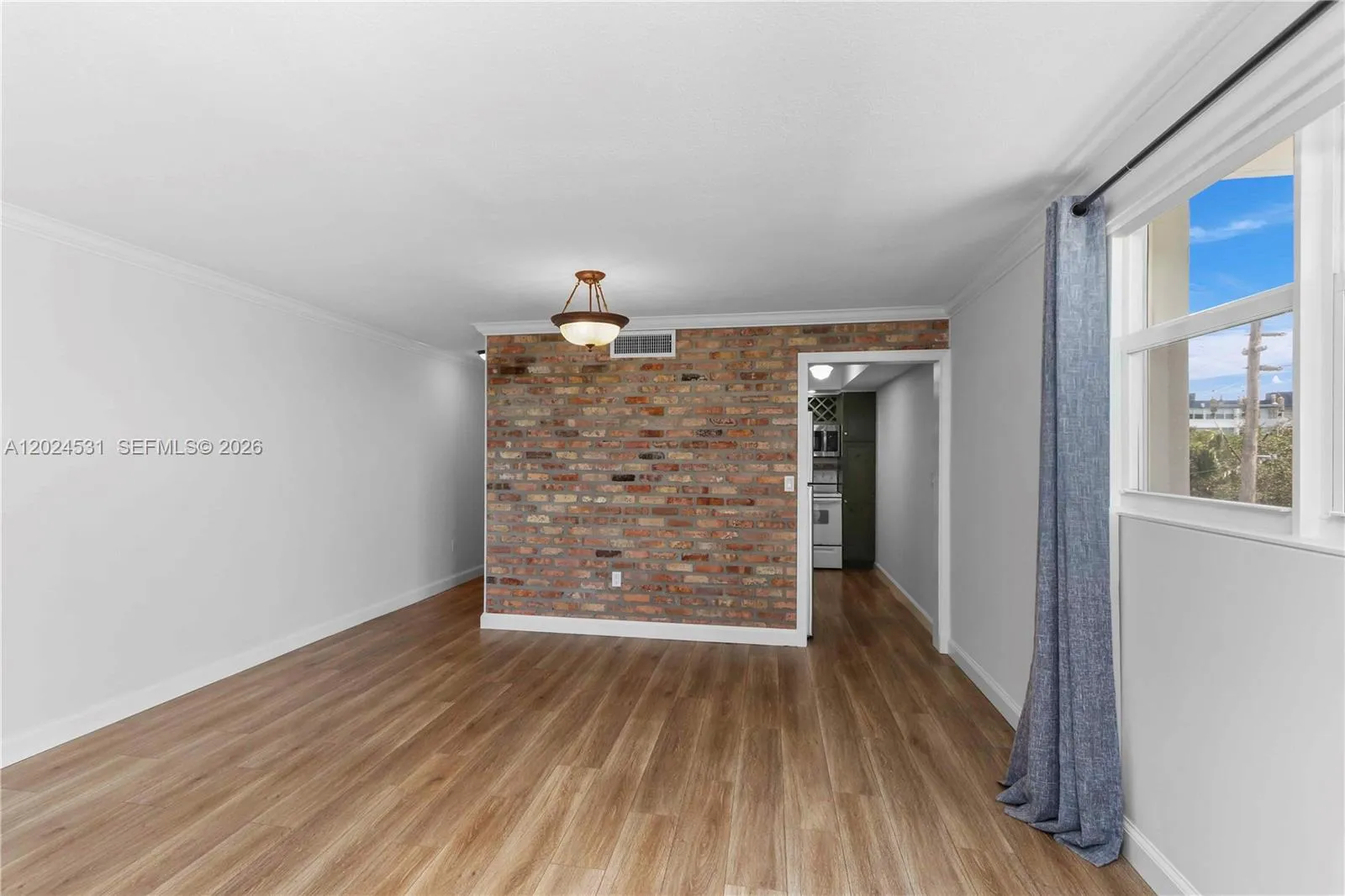 16518 NE 26th Ave # 405, North Miami Beach FL 33160