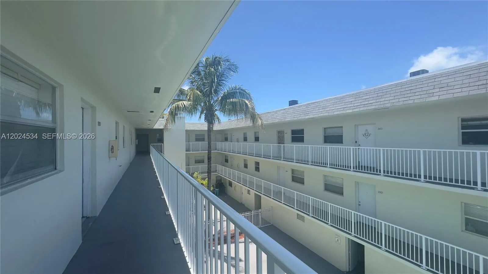 1 bedroom 1 bath for sale at 12890 NE 8th Ave # 302, North Miami FL 33161