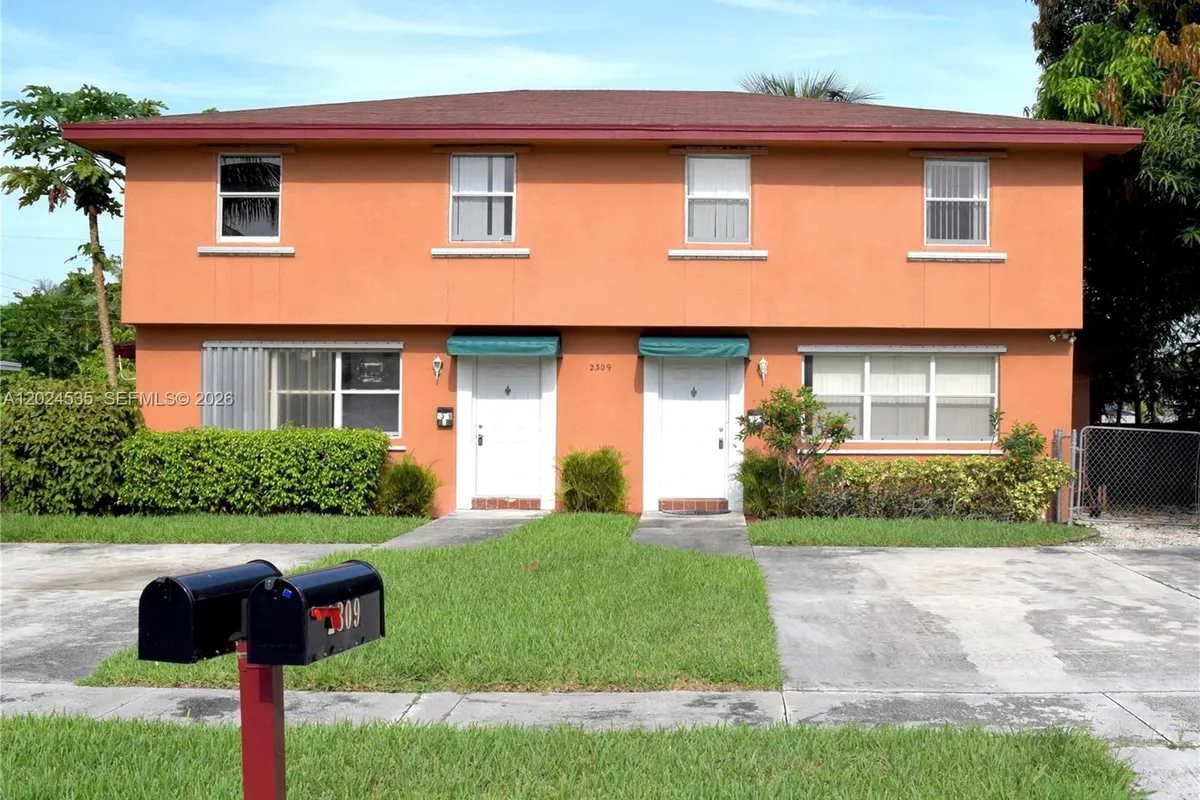 2309 SE 2nd St, Boynton Beach FL 33435