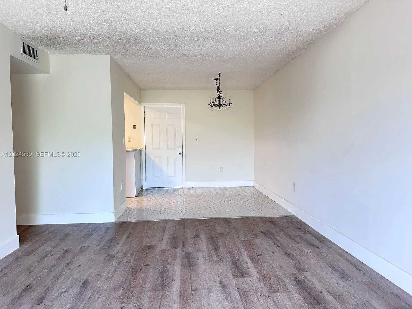 365 NE 125th St # 306, North Miami FL 33161