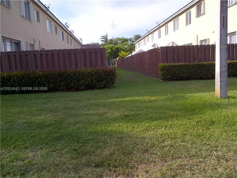 5702 NW 112 CT # 5702, Doral FL 33178