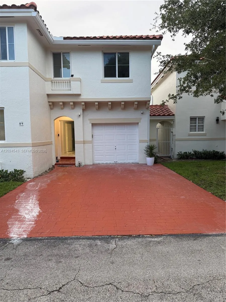 4 bedroom 3 bath for sale at 14816 SW 104th St # 89, Miami FL 33196
