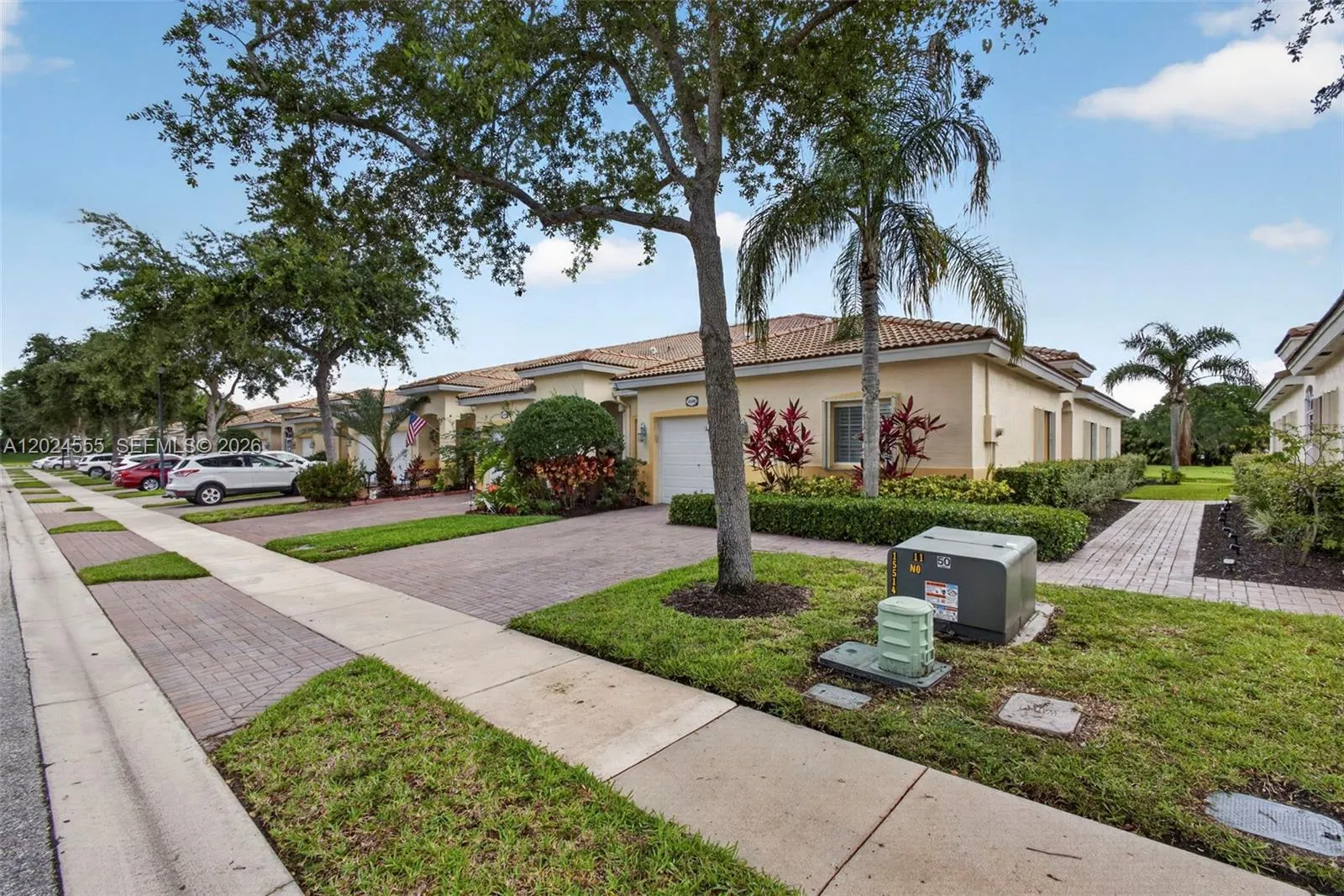 2368 Windjammer Way, West Palm Beach FL 33411