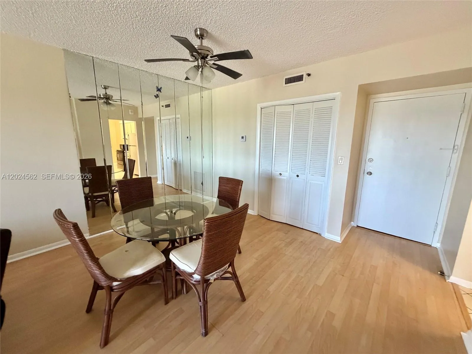 4001 Hillcrest Dr # 609, Hollywood FL 33021