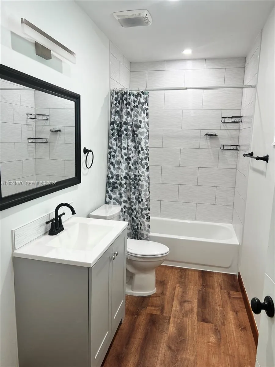 12400 NE 11th Ct # 3, North Miami FL 33161