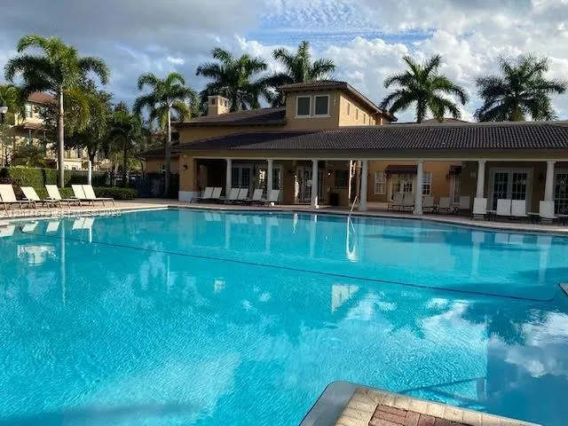 1424 SW 147th Ave # 1424, Pembroke Pines FL 33027