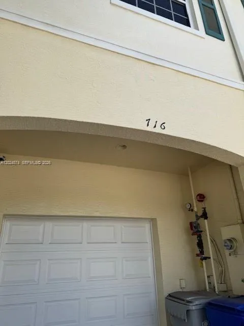 716 SW 2nd Way, Pompano Beach FL 33060