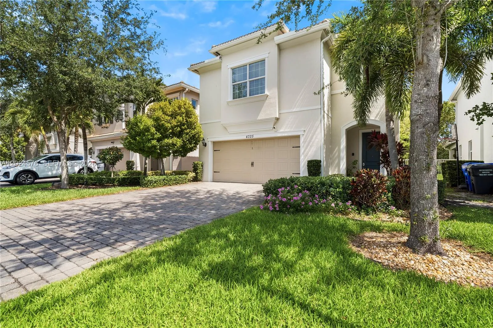 4325 Large Leaf Ln, Hollywood FL 33021