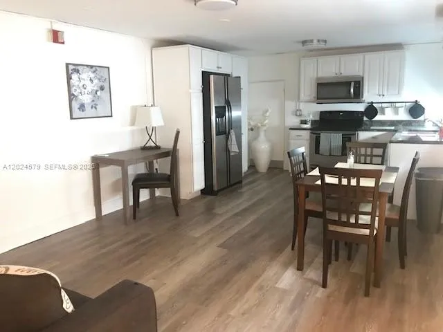 923 SW 43 ave # 1, Miami FL 33134
