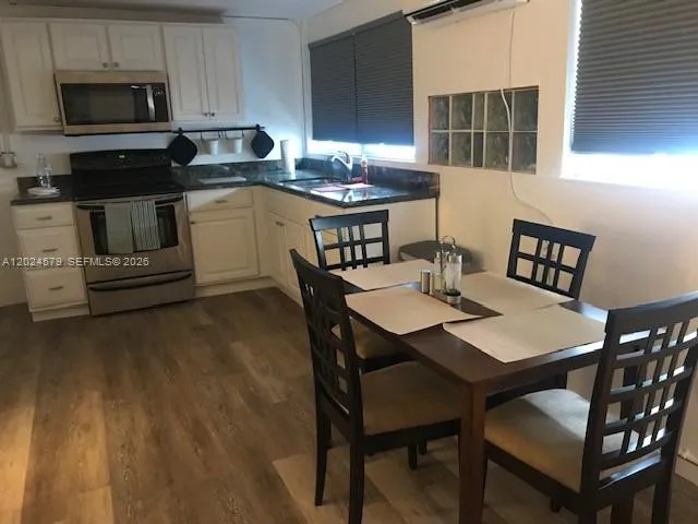 923 SW 43 ave # 1, Miami FL 33134