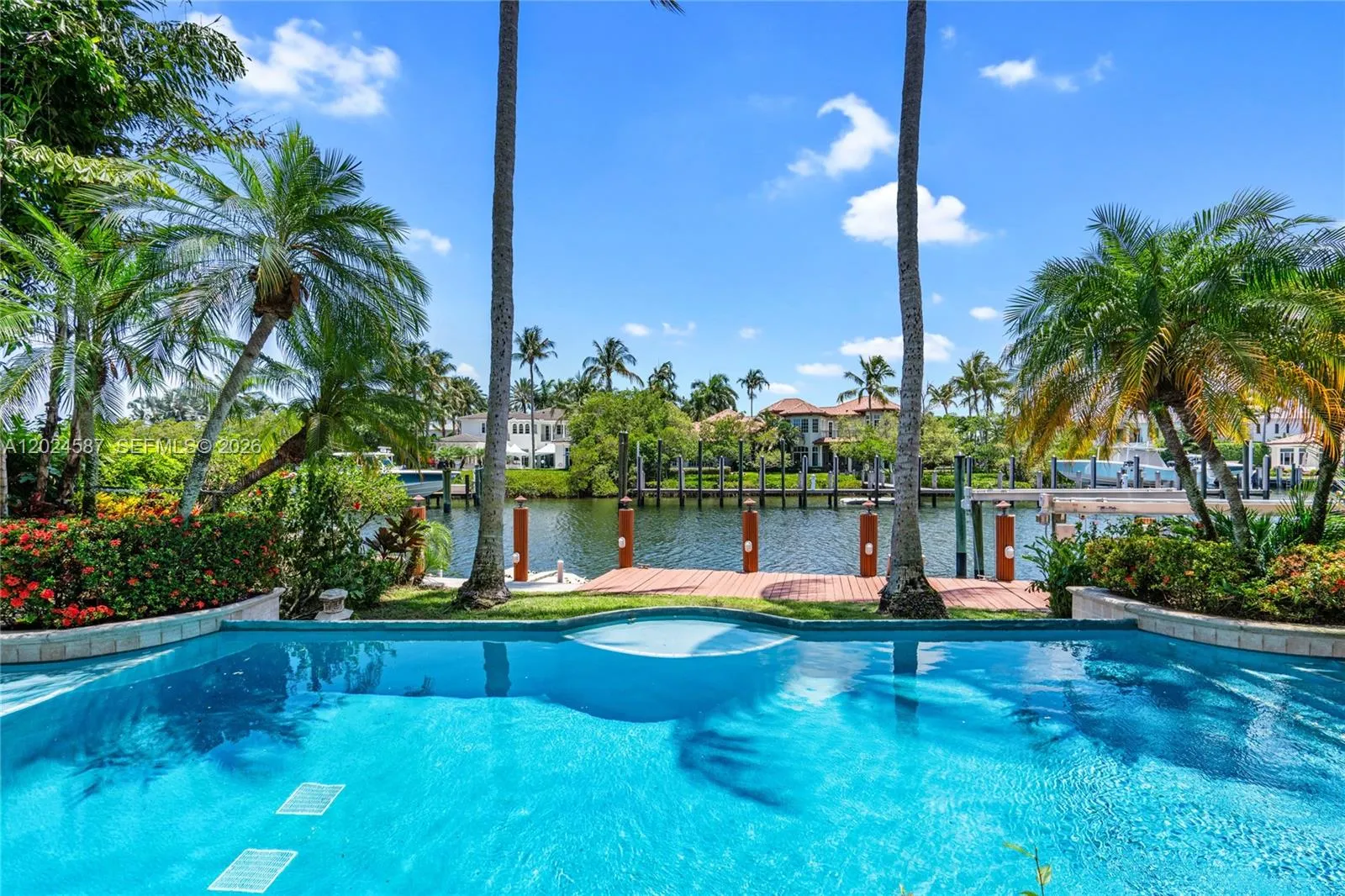 832 Harbour Isle Place, North Palm Beach FL 33410