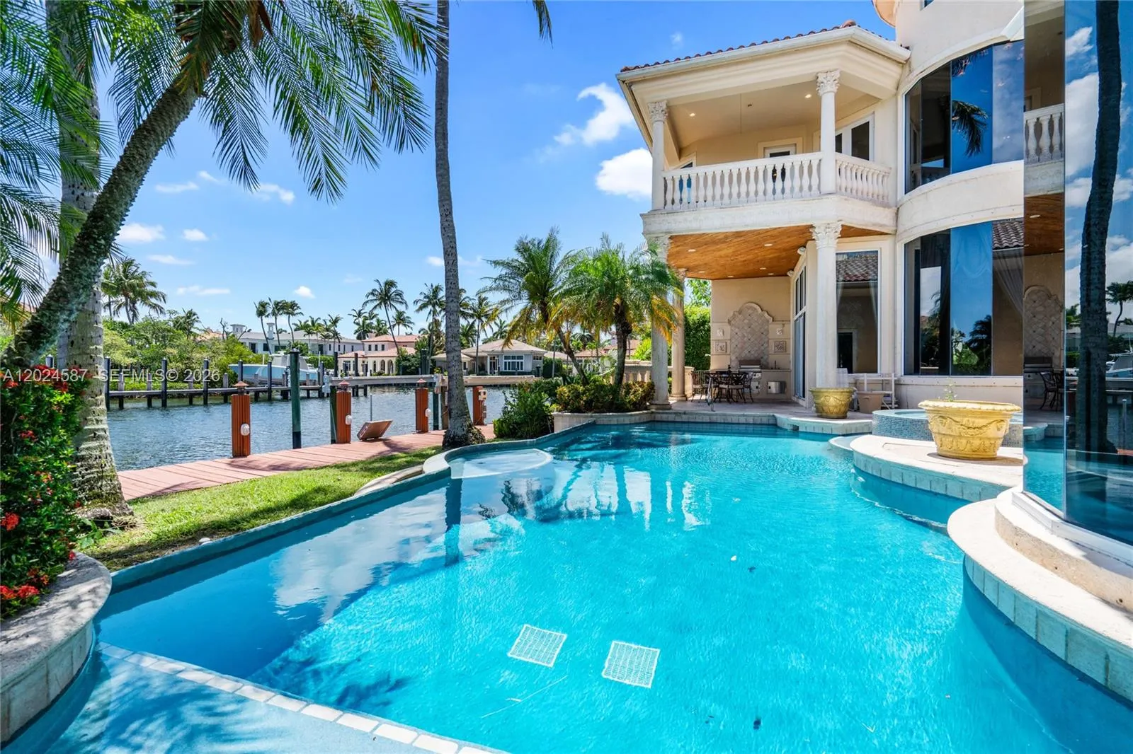 832 Harbour Isle Place, North Palm Beach FL 33410
