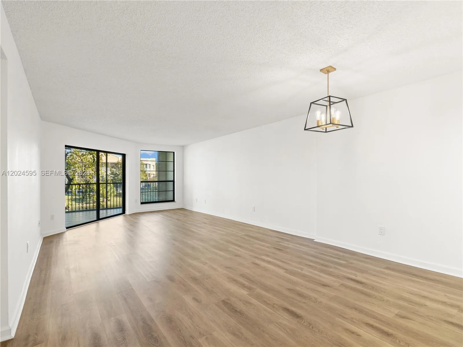 7547 Fairfax Dr # 210, Tamarac FL 33321