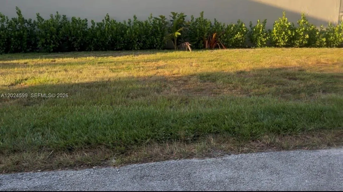 2366 SE Tavares Dr, Port St. Lucie FL 34952