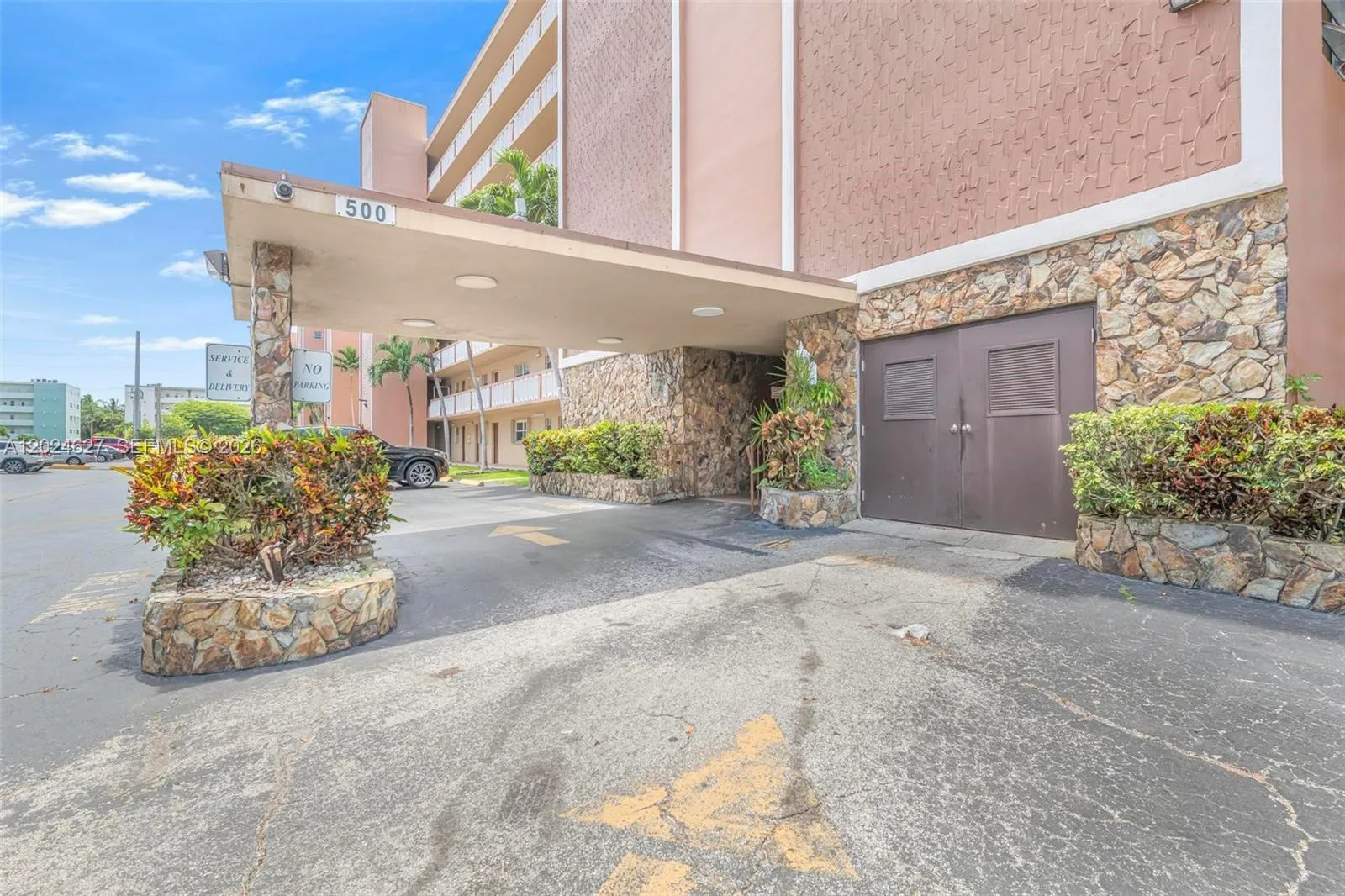 500 NE 12th Ave # 407, Hallandale Beach FL 33009