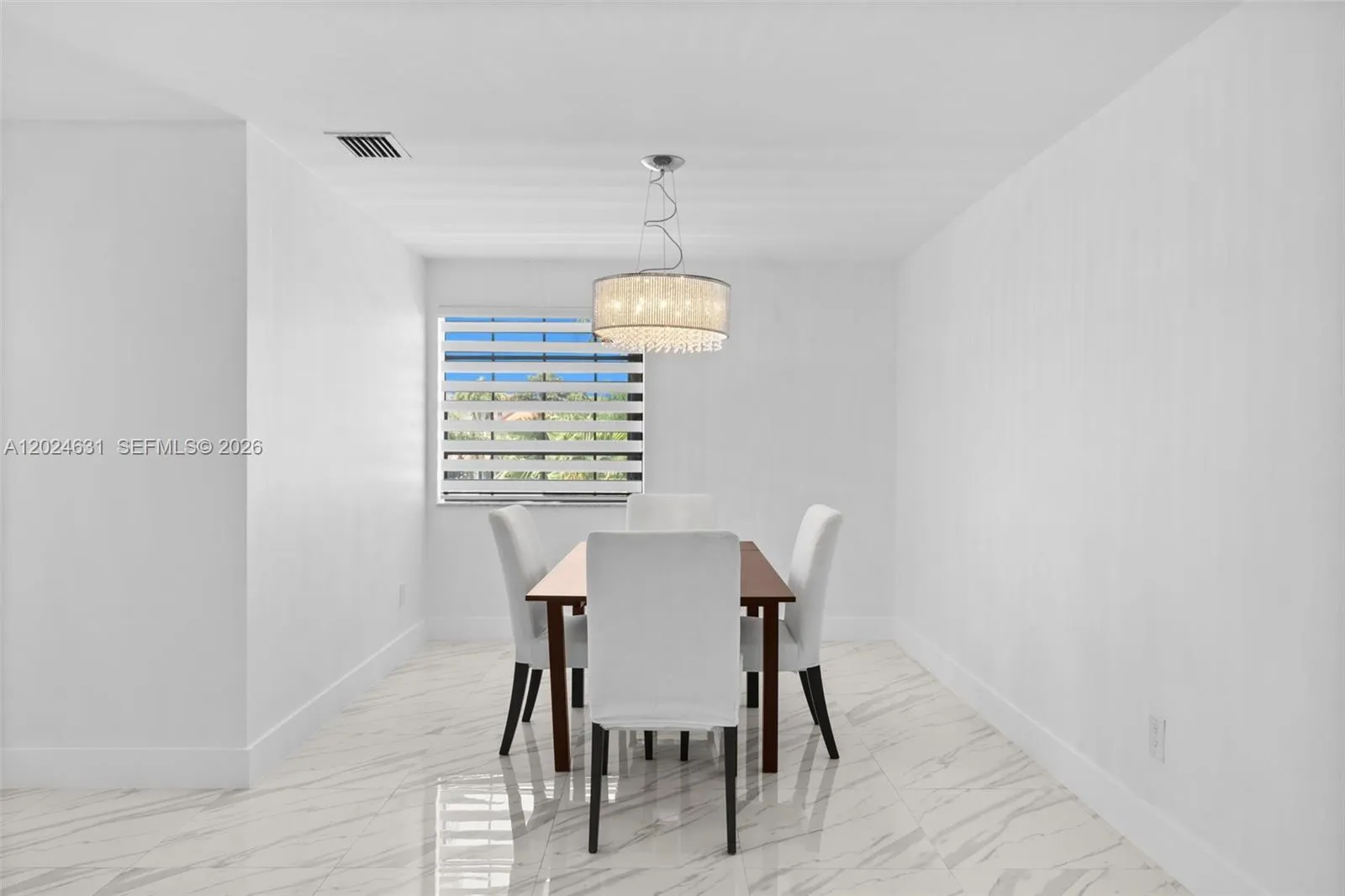3549 Magellan Cir # 418, Aventura FL 33180