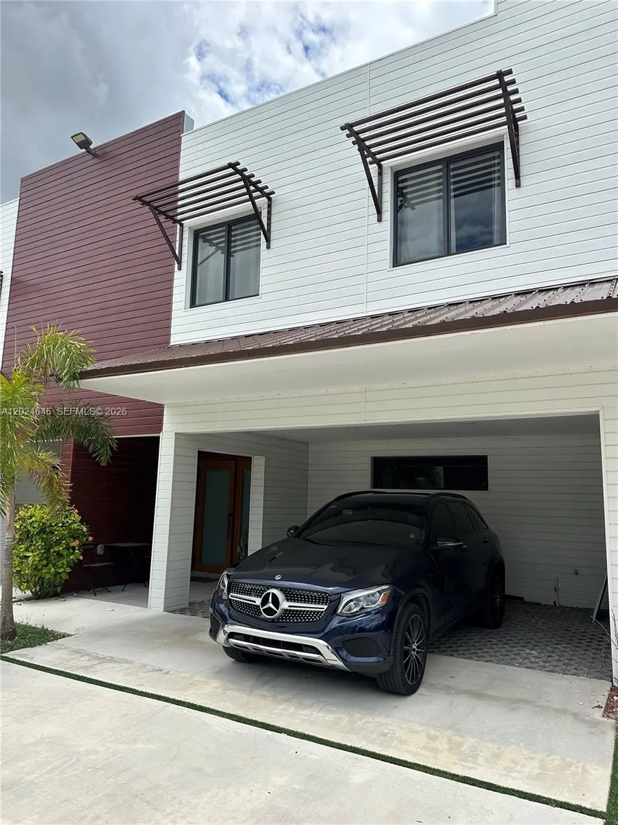 958 NW 10th St # 4, Florida City FL 33034