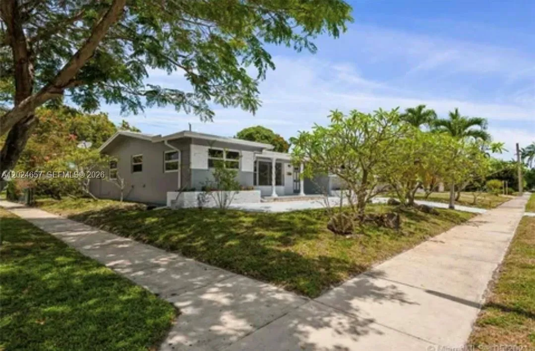 3619 W Park Rd, Hollywood FL 33021