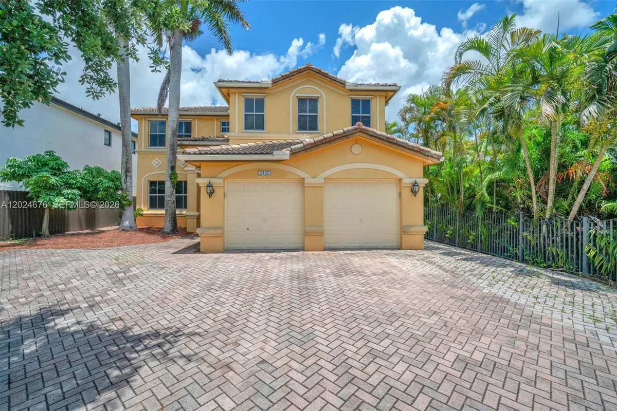 2155 SW 156th Ct, Miami FL 33185