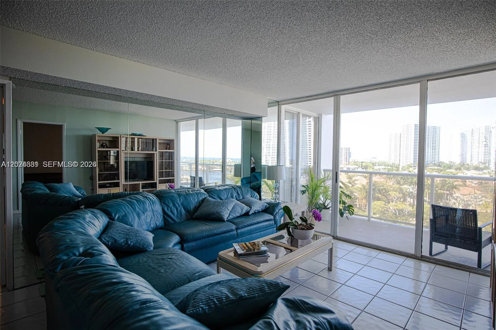 3701 N Country Club Dr # 902, Aventura FL 33180