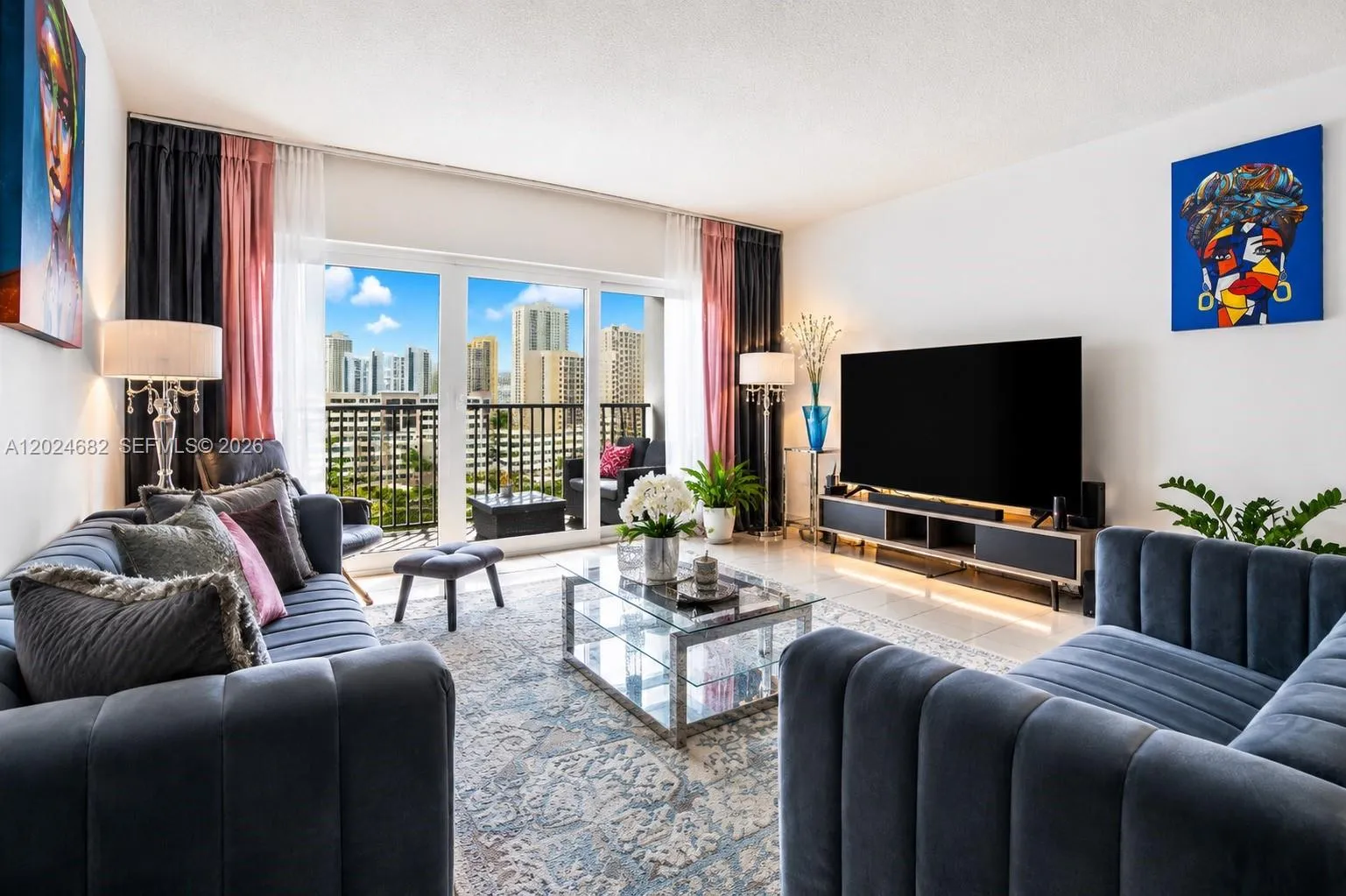 300 Bayview Dr # 807, Sunny Isles Beach FL 33160