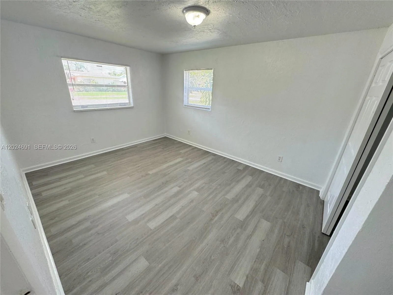 4361 NW 25th Pl, Lauderhill FL 33313
