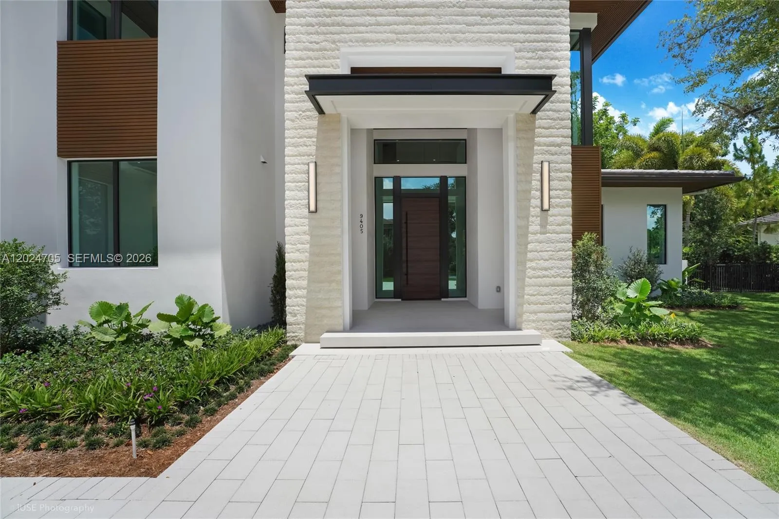 9405 SW 72nd Ct, Pinecrest FL 33156