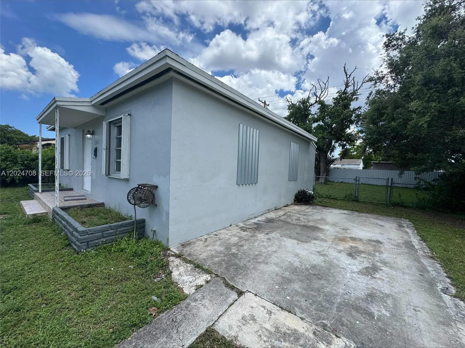 1320 NW 87th St, Miami FL 33147