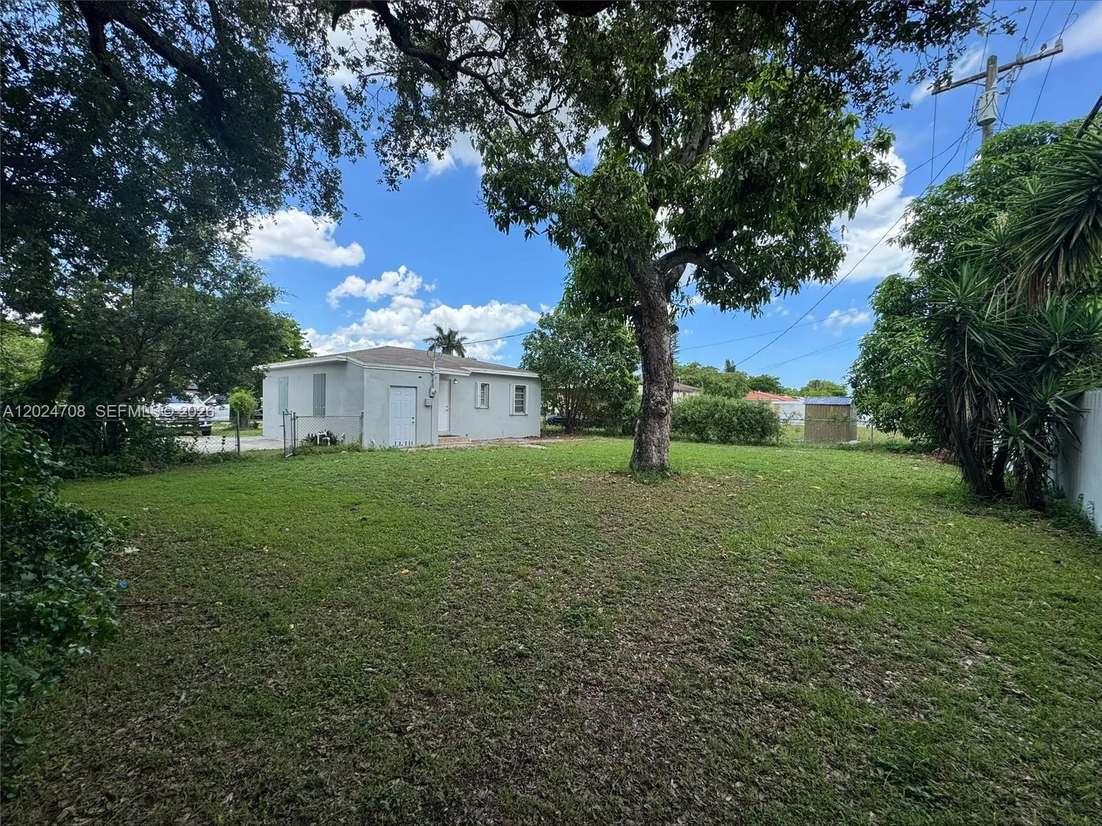 1320 NW 87th St, Miami FL 33147