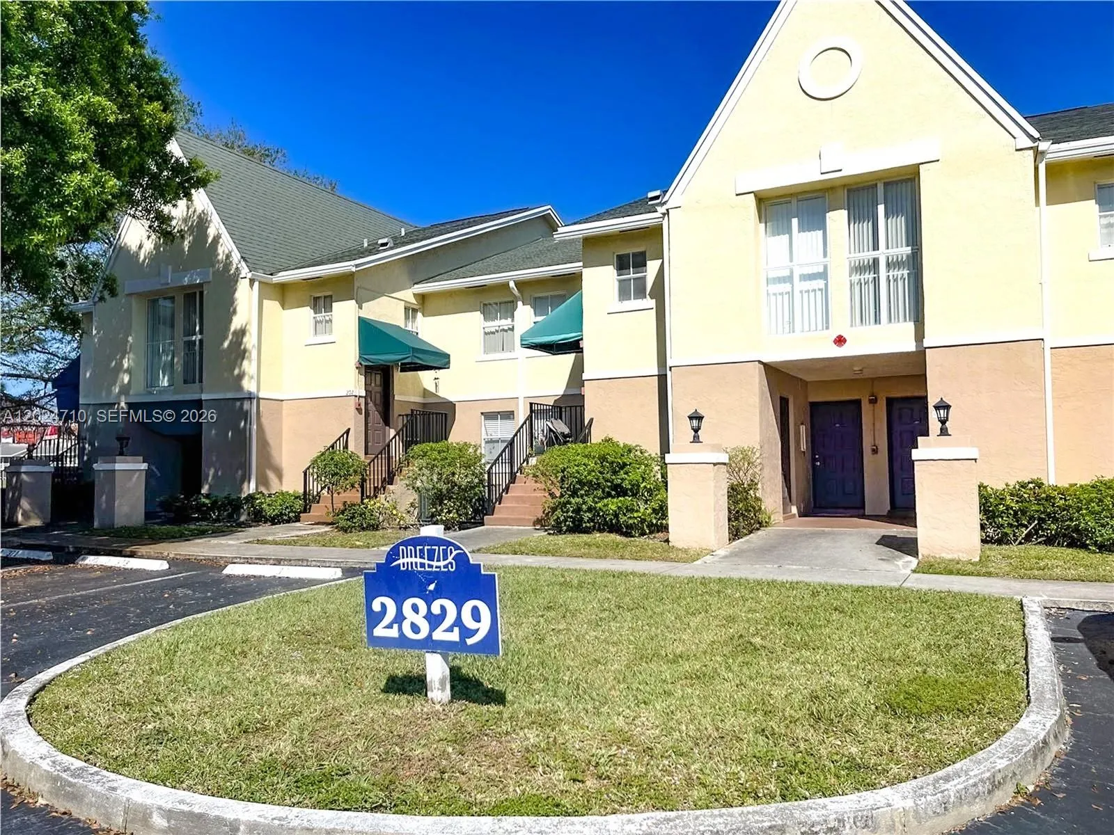 2829 N Course Dr # 104, Pompano Beach FL 33069