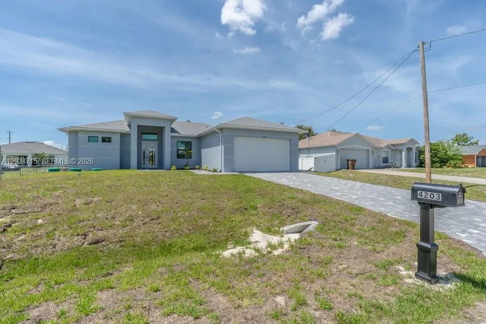 4203 11th St. W, Other City - In The State Of Florida FL 33971