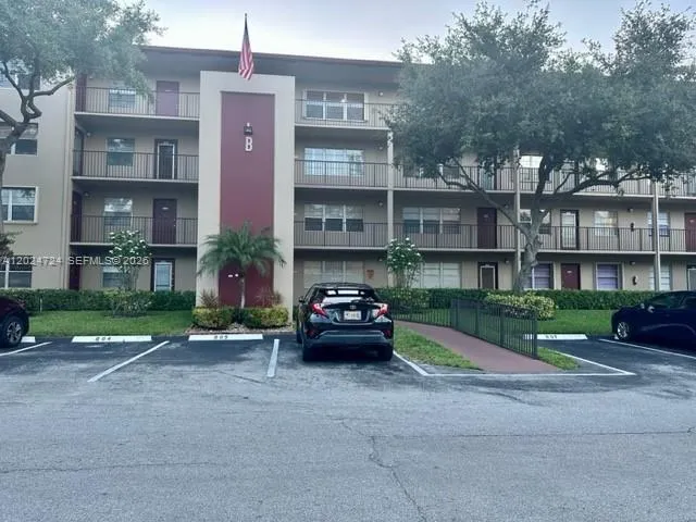 850 SW 133rd Ter # 106B, Pembroke Pines FL 33027