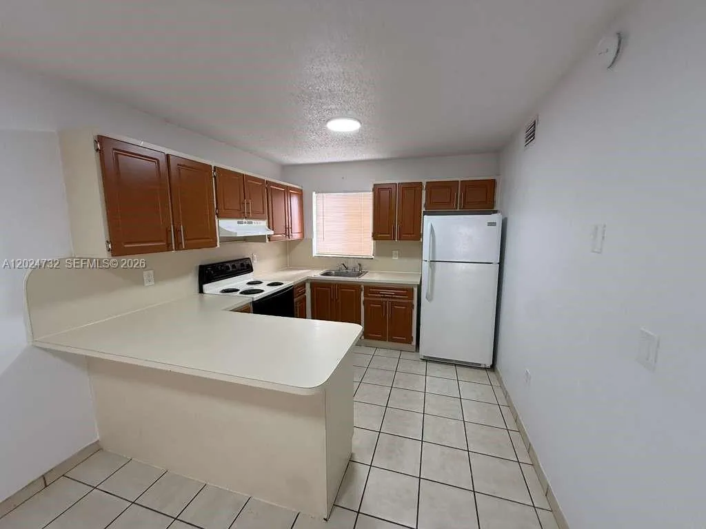 6278 W 22nd Ct # 7, Hialeah FL 33016