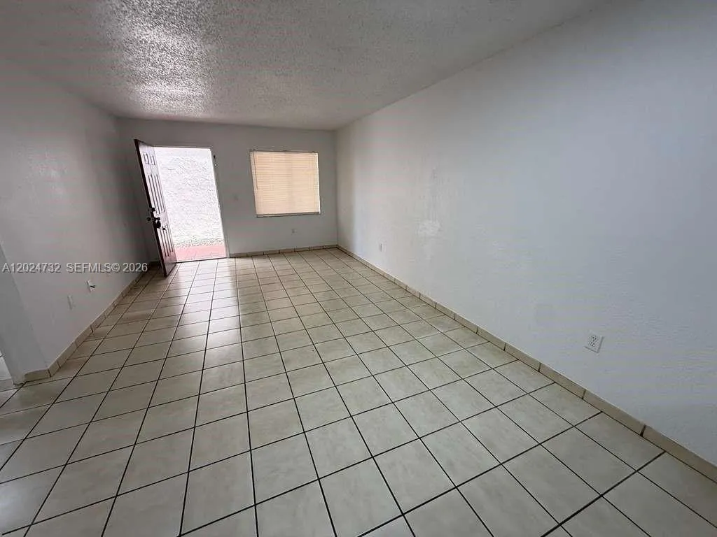 6278 W 22nd Ct # 7, Hialeah FL 33016