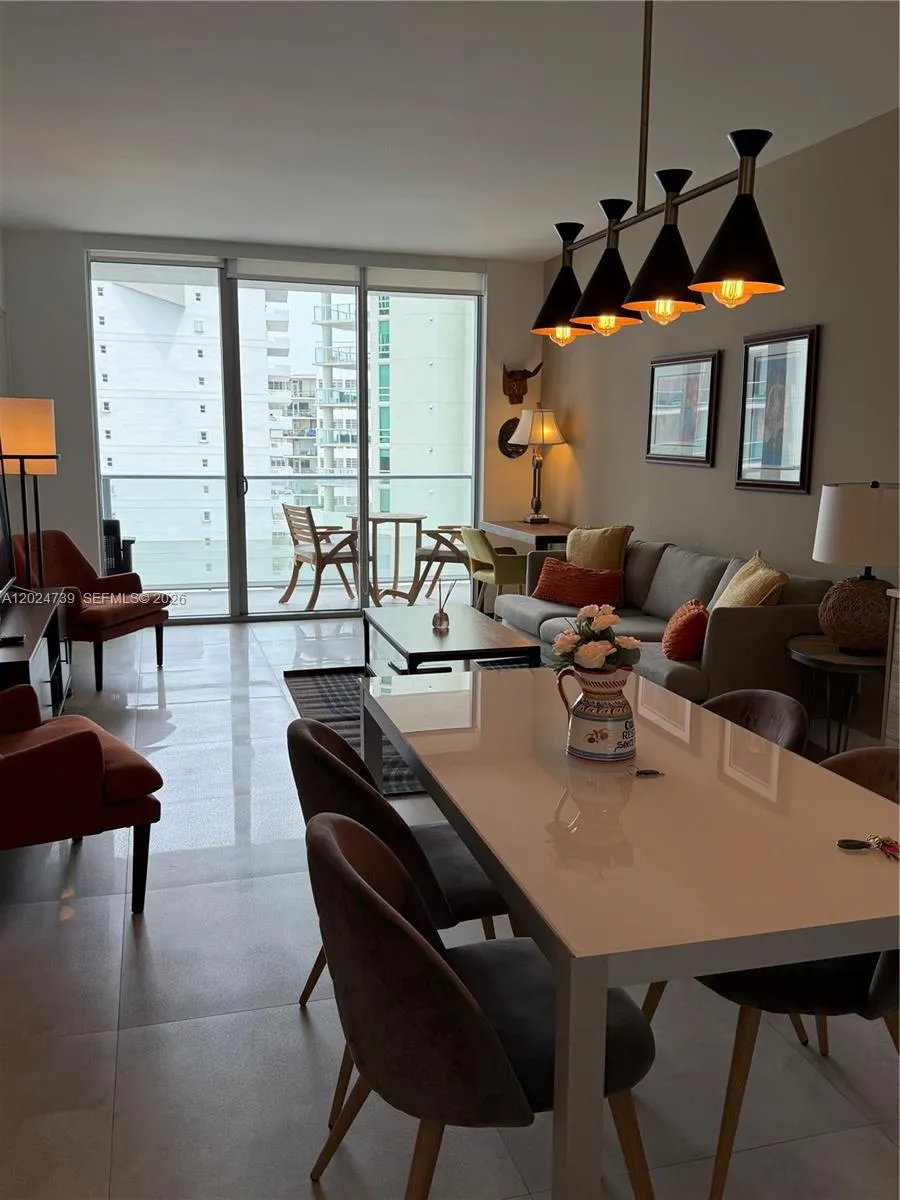 1300 Brickell Bay Dr # 1007, Miami FL 33131