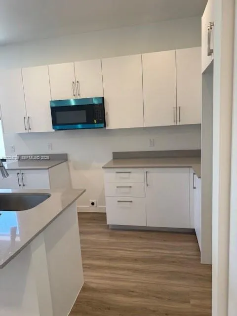 132 NW 10th Ter # B, Florida City FL 33034