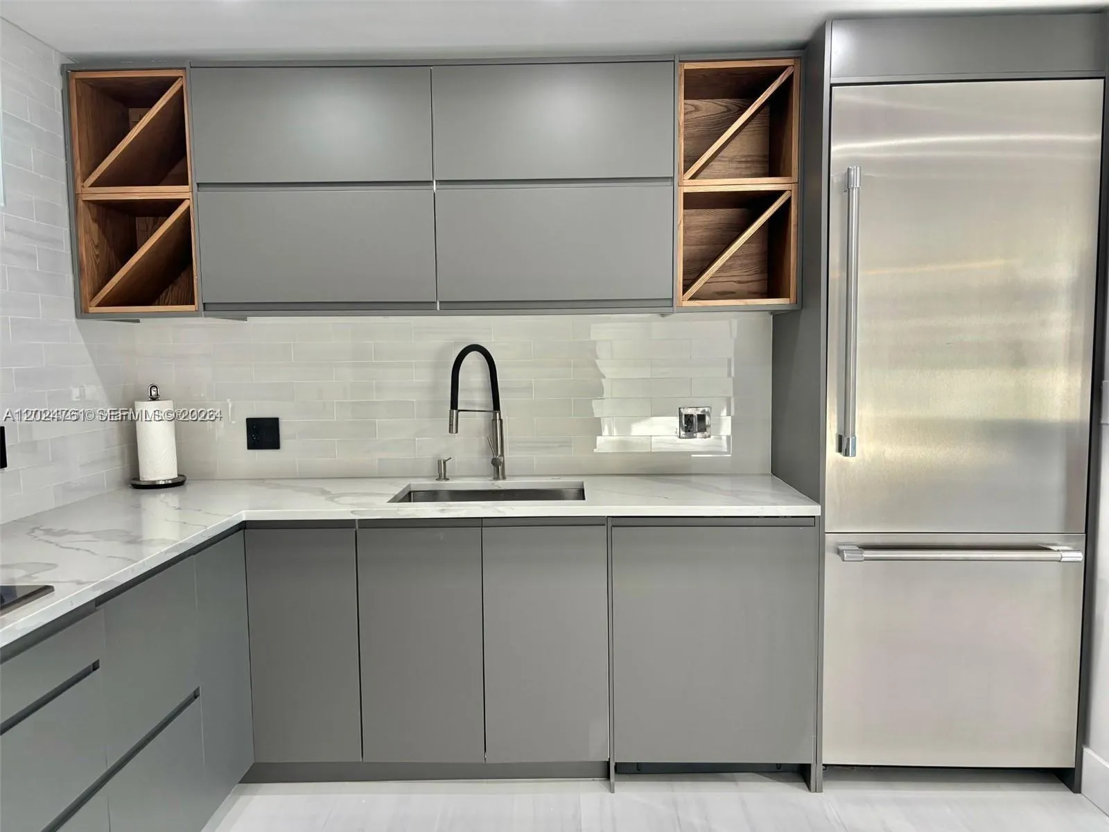 2030 S Ocean Dr # 806, Hallandale Beach FL 33009