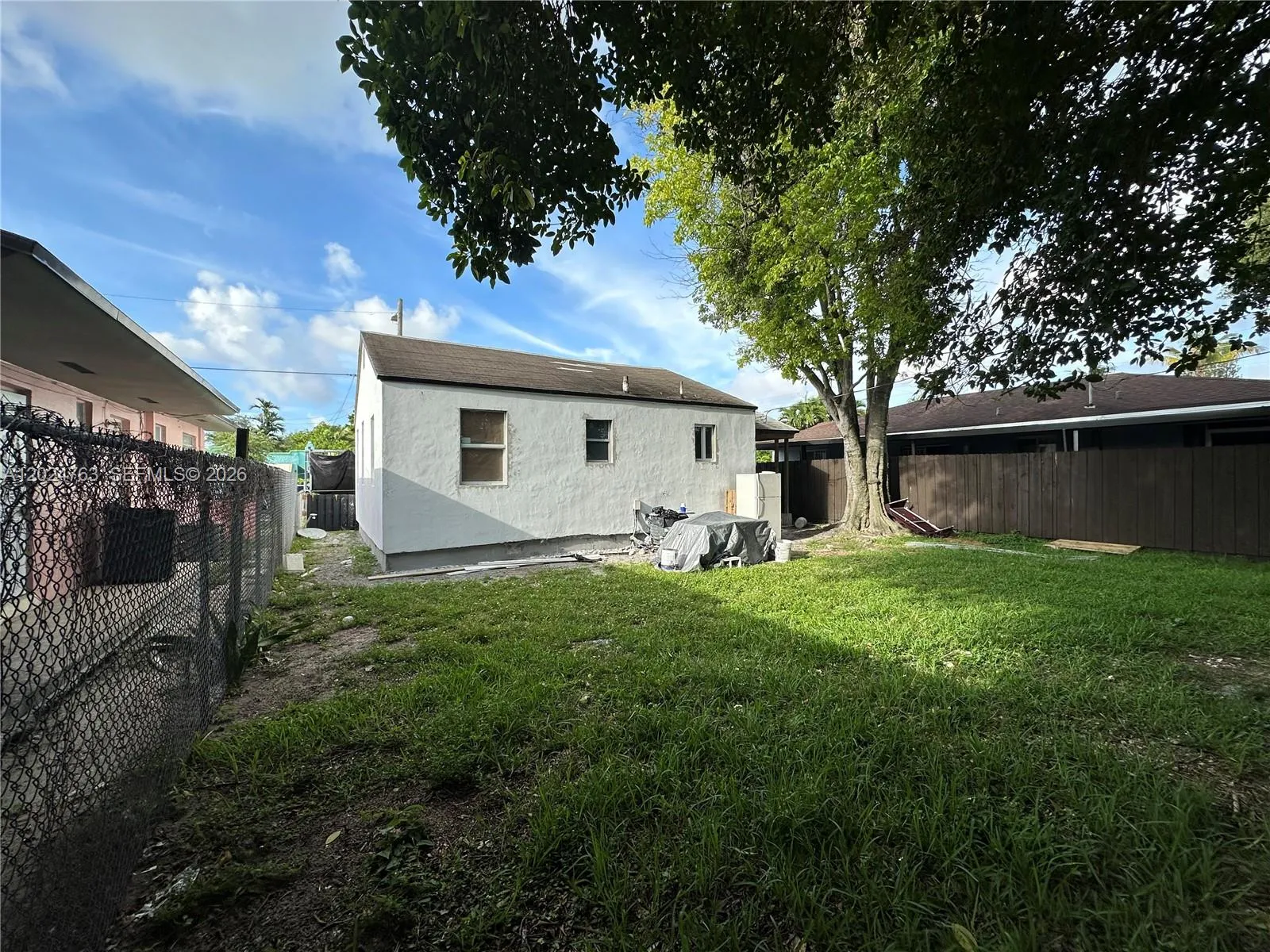 1773 NW 45th St, Miami FL 33142