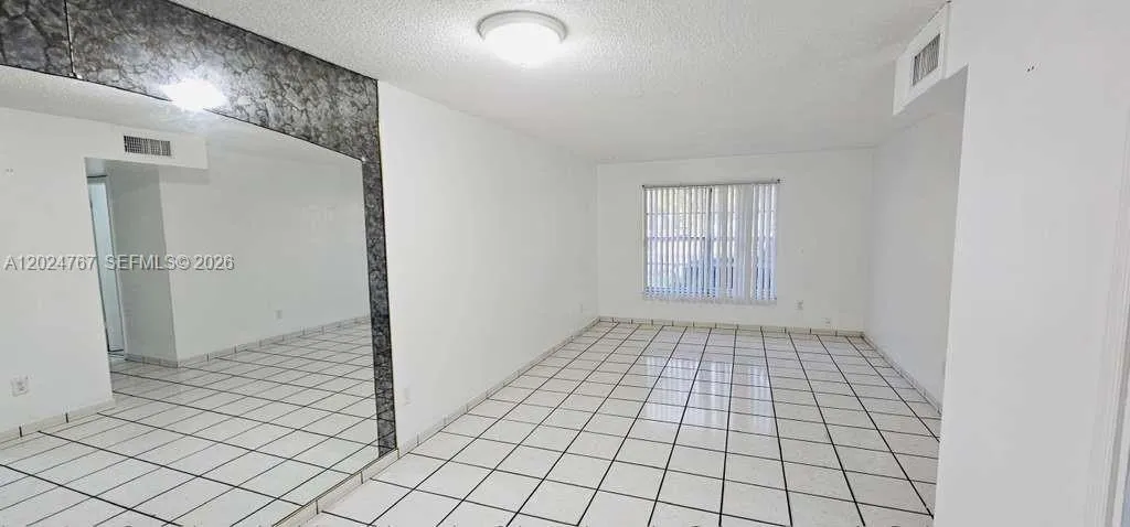 6820 W Flagler St # 105, Miami FL 33144