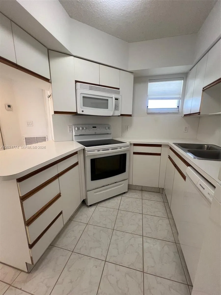 9156 Collins Ave # 502, Surfside FL 33154