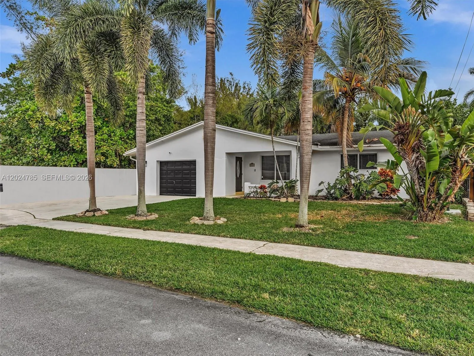 4500 SW 42nd Ter, Dania Beach FL 33314