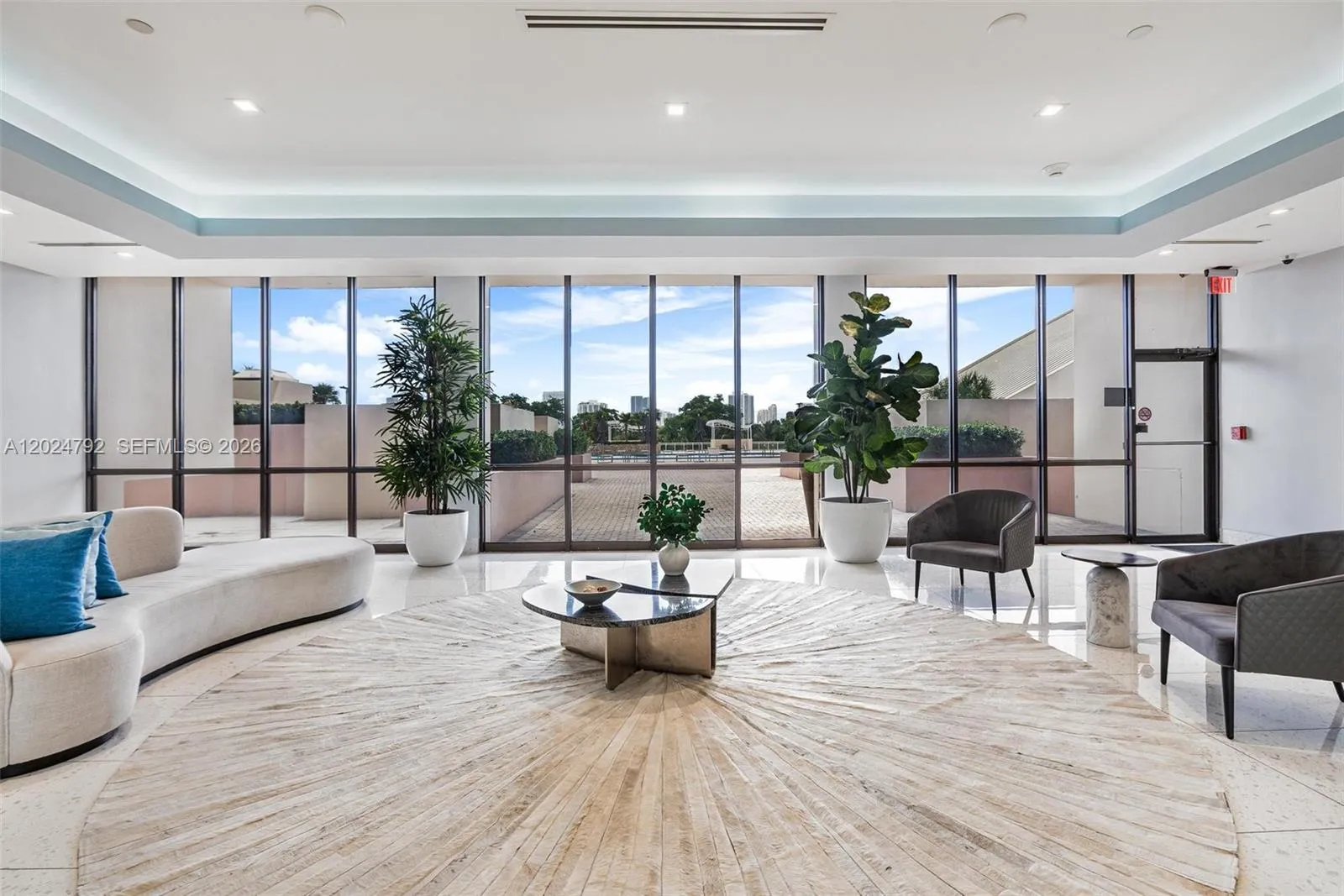 20301 W Country Club Dr # 825, Aventura FL 33180