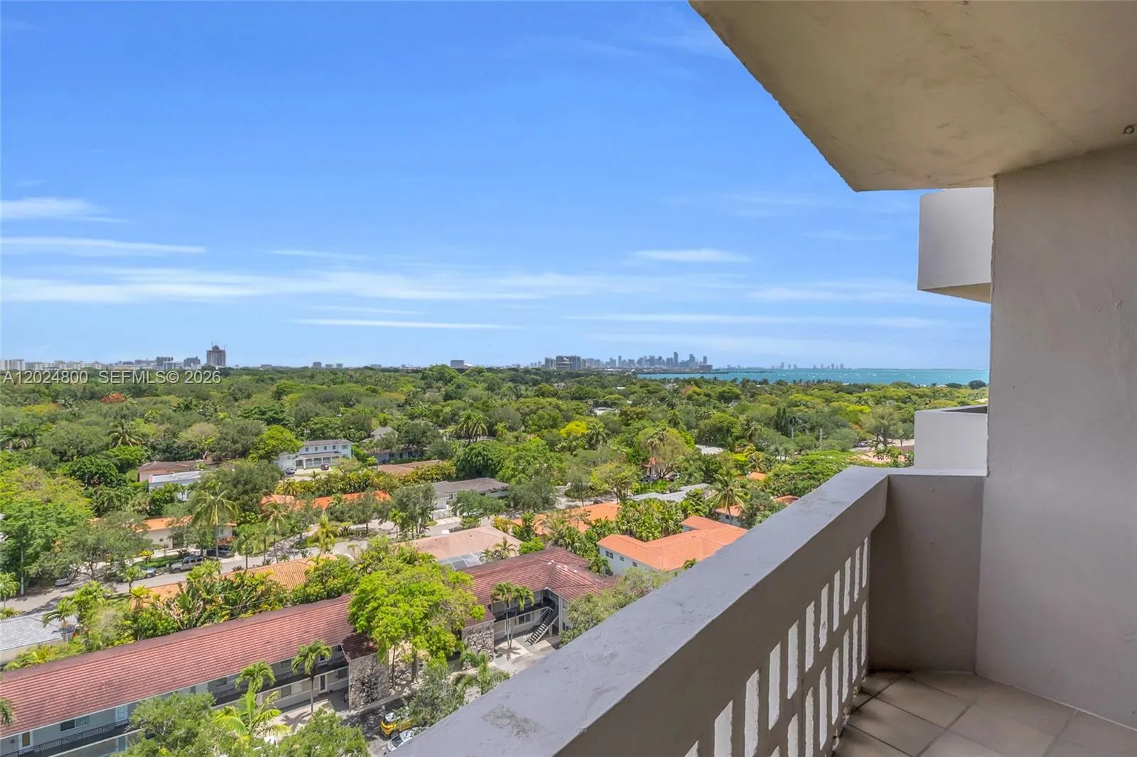 90 Edgewater Dr # 1201, Coral Gables FL 33133